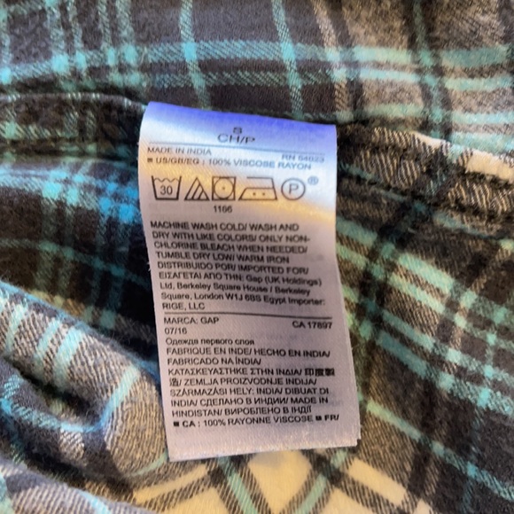 Gap Women’s Blue & Gray Plaid Flannel Shirt - Picture 5 of 5